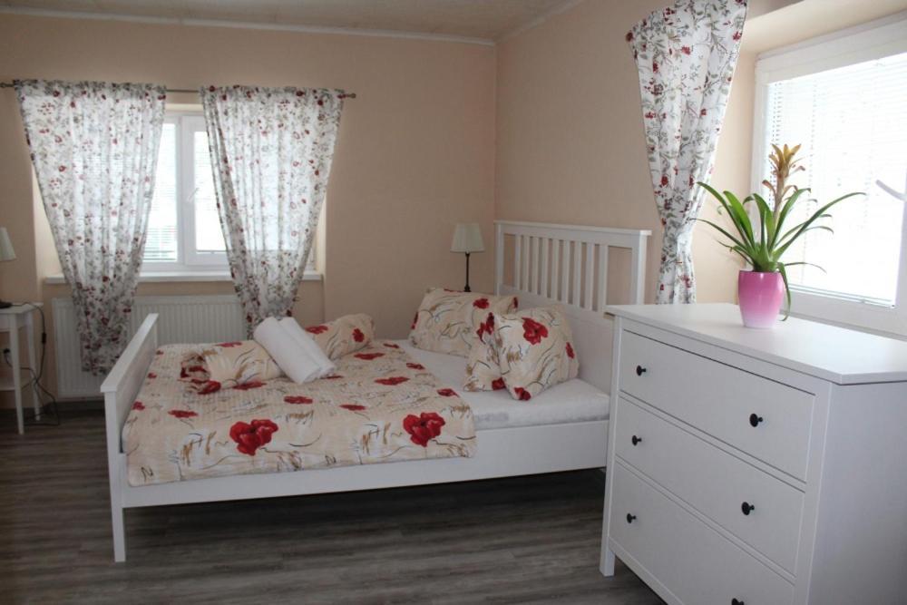 Apartmany St. Maria Staré Hory Buitenkant foto